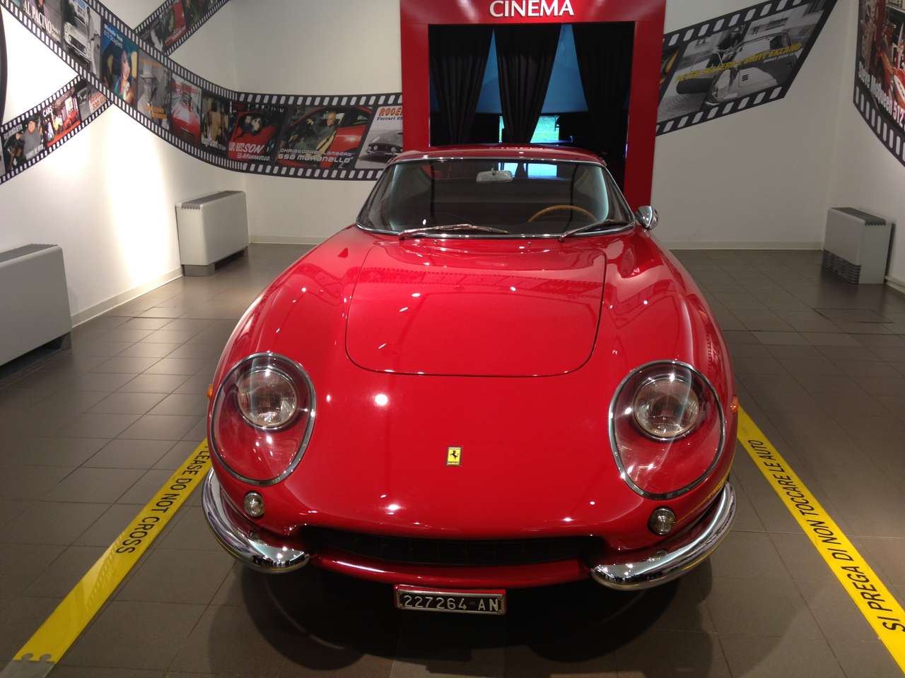 Ferrari 275 GTB Włochy puzzle online