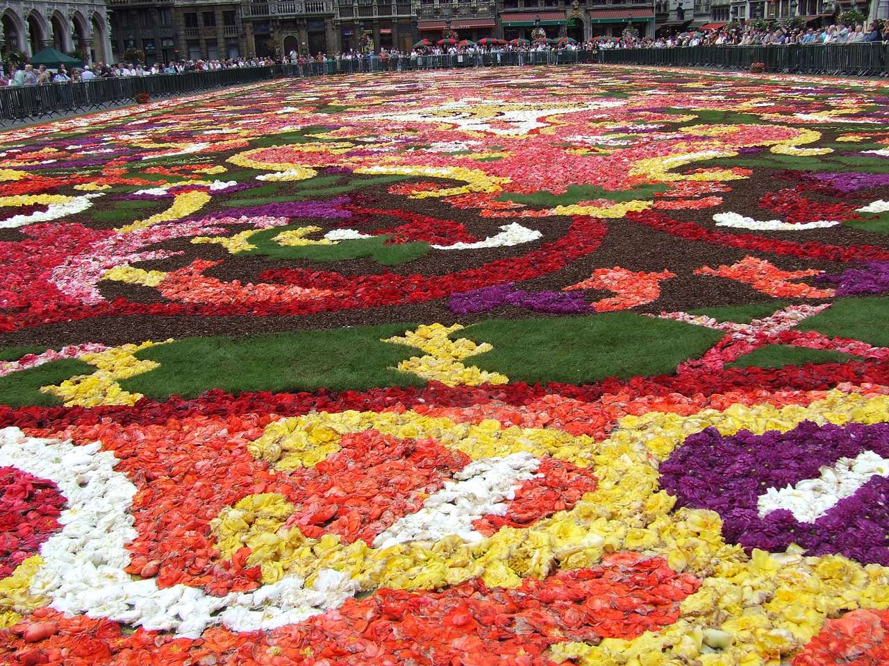 Dywan z kwiatów puzzle online