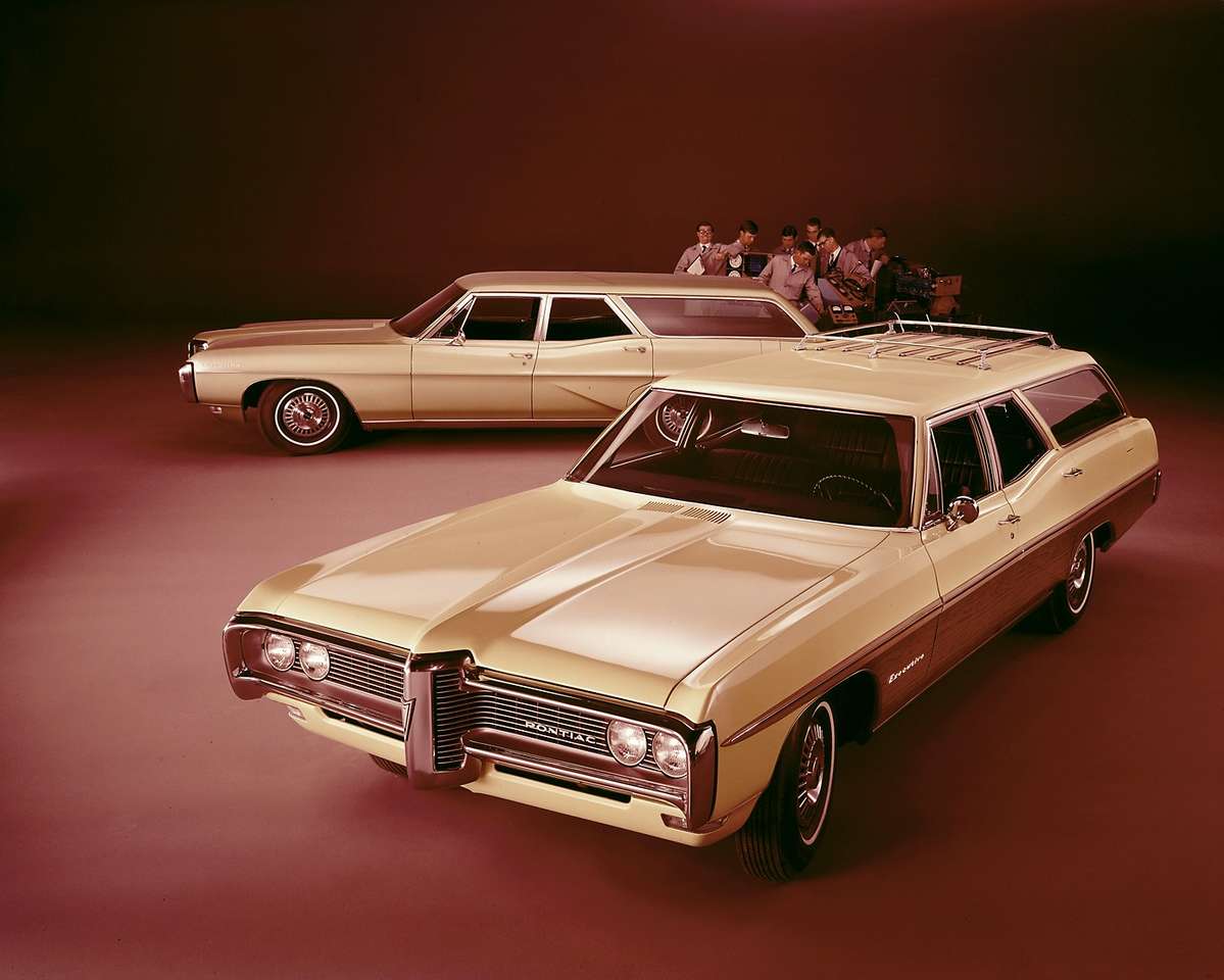 1968 Pontiac Executive kombi puzzle online