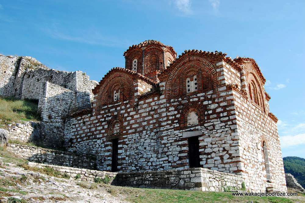 zabytkowa cerkiew w albani puzzle online