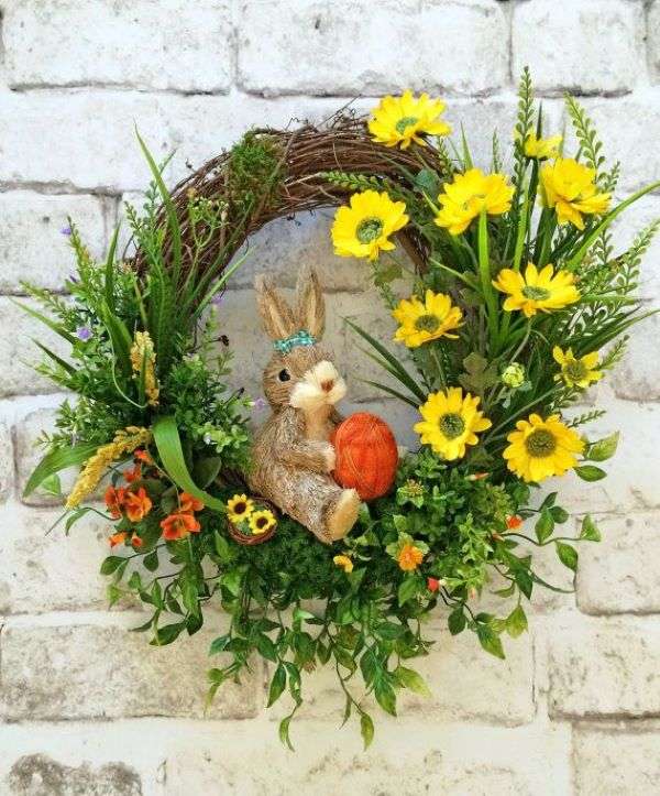 Wielkanocny wieniec wielkanocny na ścianie puzzle online