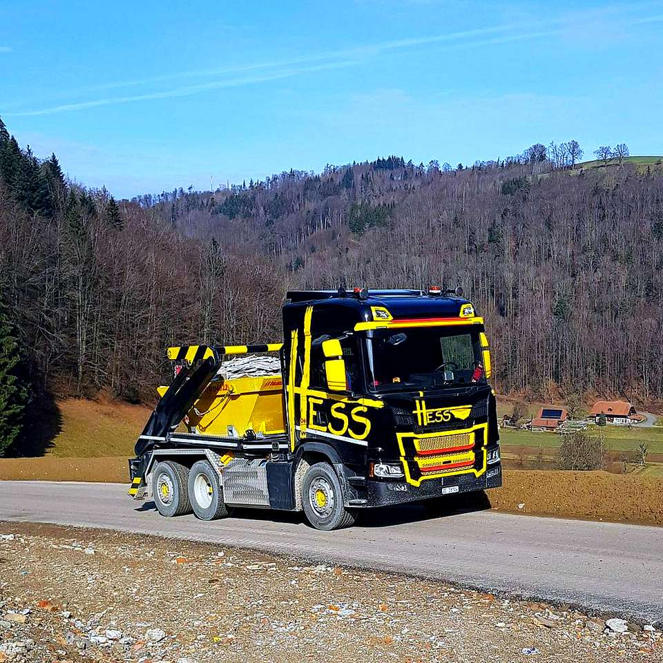 Pojazd budowlany Scania puzzle online