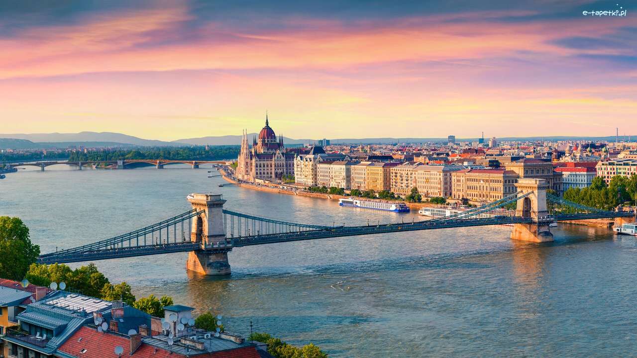Rzeka Dunaj, Budapeszt, Most Łańcuchowy puzzle online