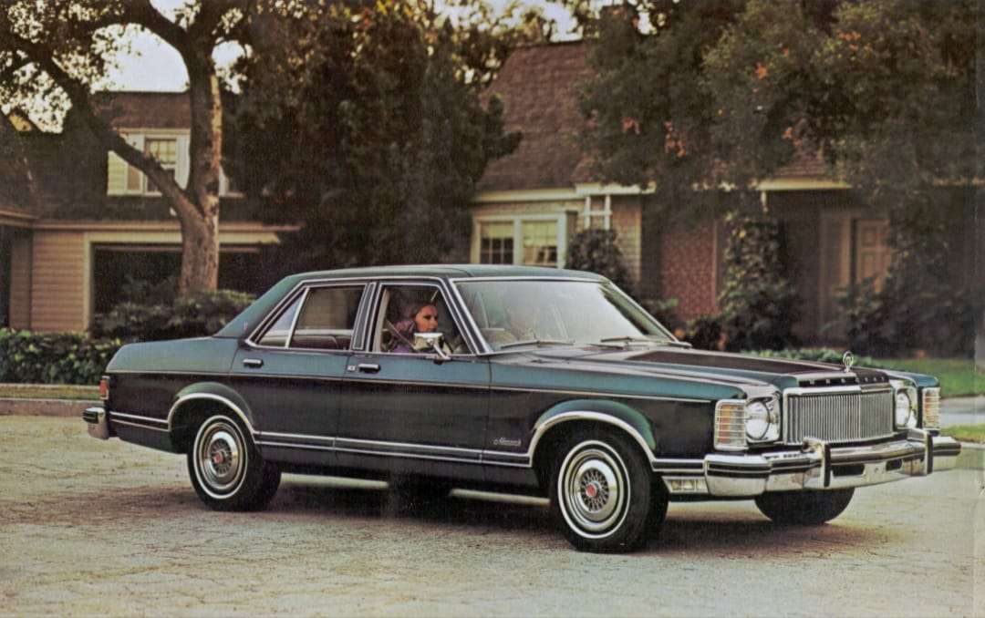 1977 Mercury Monarcha 4-drzwi sedan puzzle online