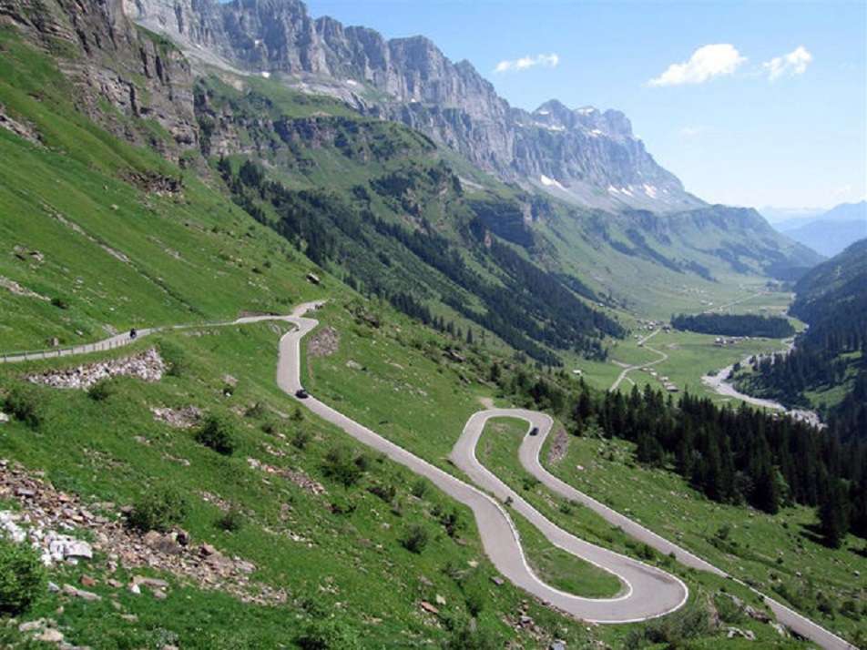 Droga w Alpach. puzzle online