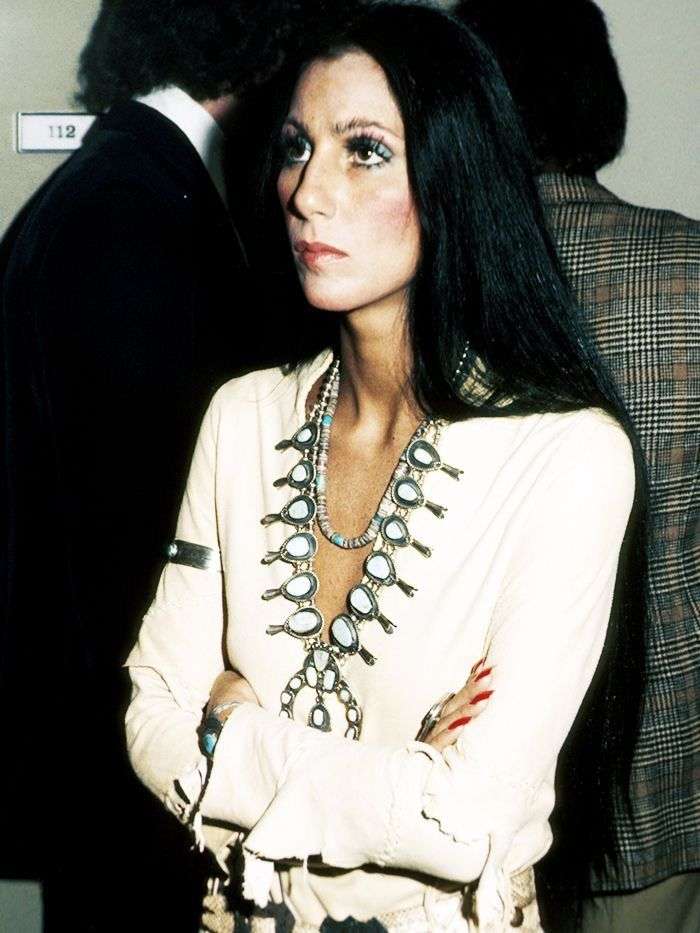 Cher The Bogines of the Pop, muza puzzle online