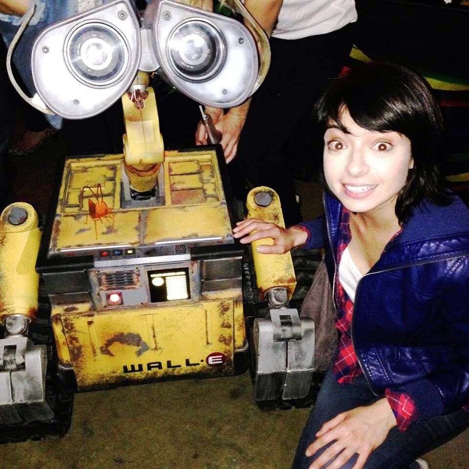 Kate Micucci i Wall-E puzzle online