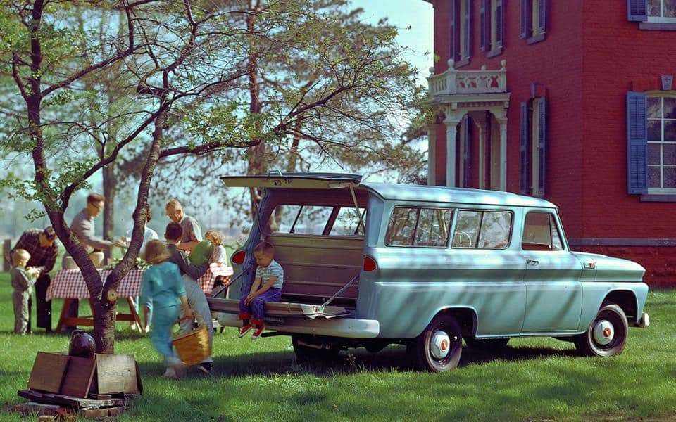 1964 Suburban Chevroleta puzzle online