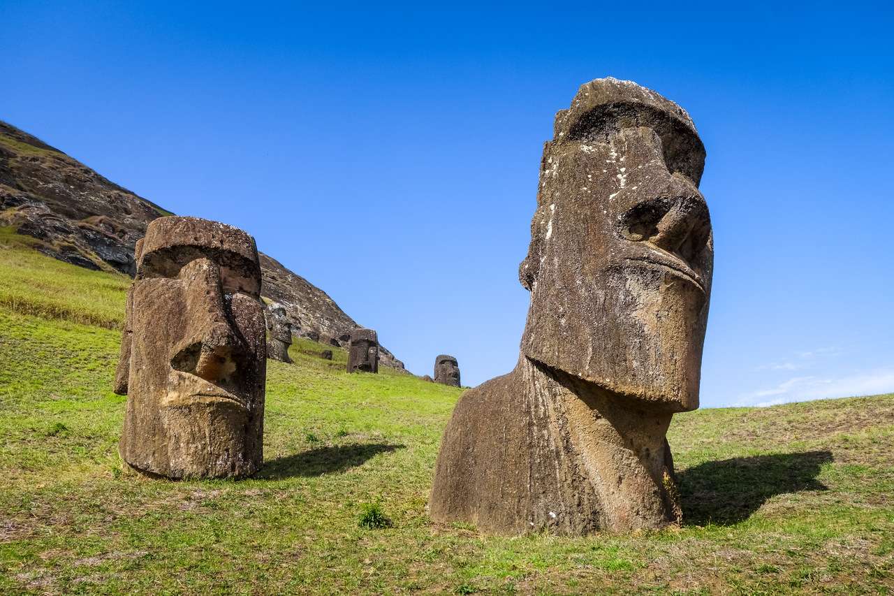Moai i Wyspa Wielkanocna puzzle online