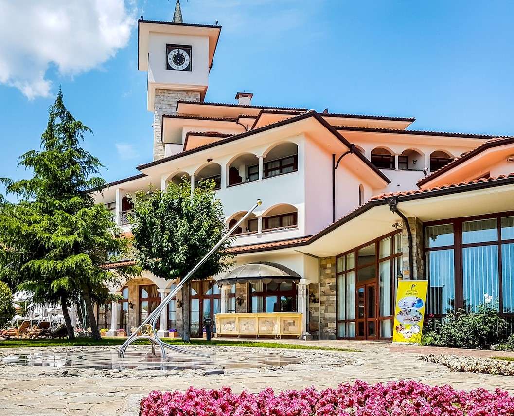 Burgas Hotel Helena Piaski w Bułgarii puzzle online