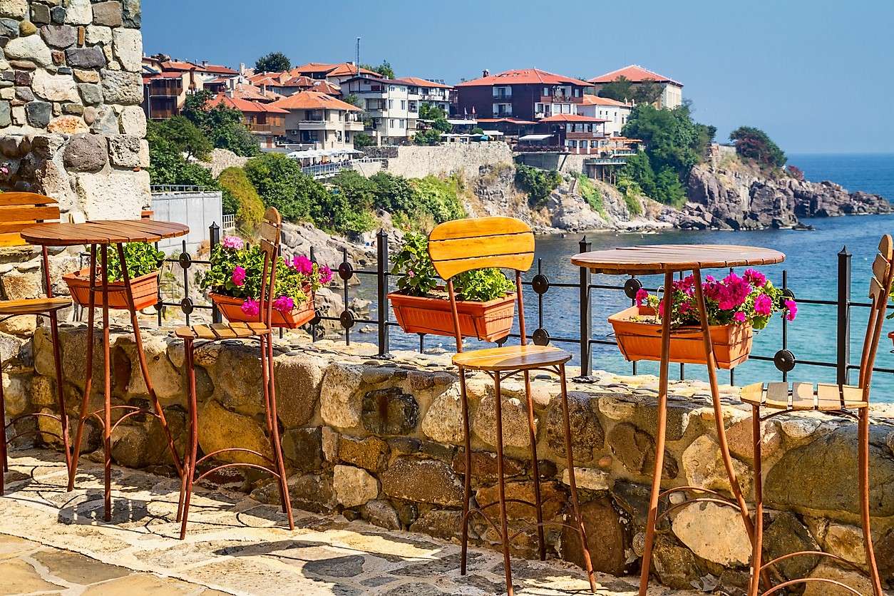 Burgas przybrzeżne miasto w Bułgarii puzzle online
