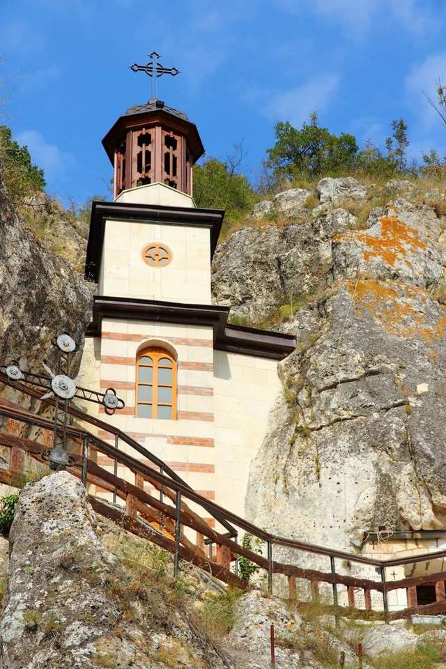 Klasztor rockowy Ivanovo w Bułgarii puzzle online