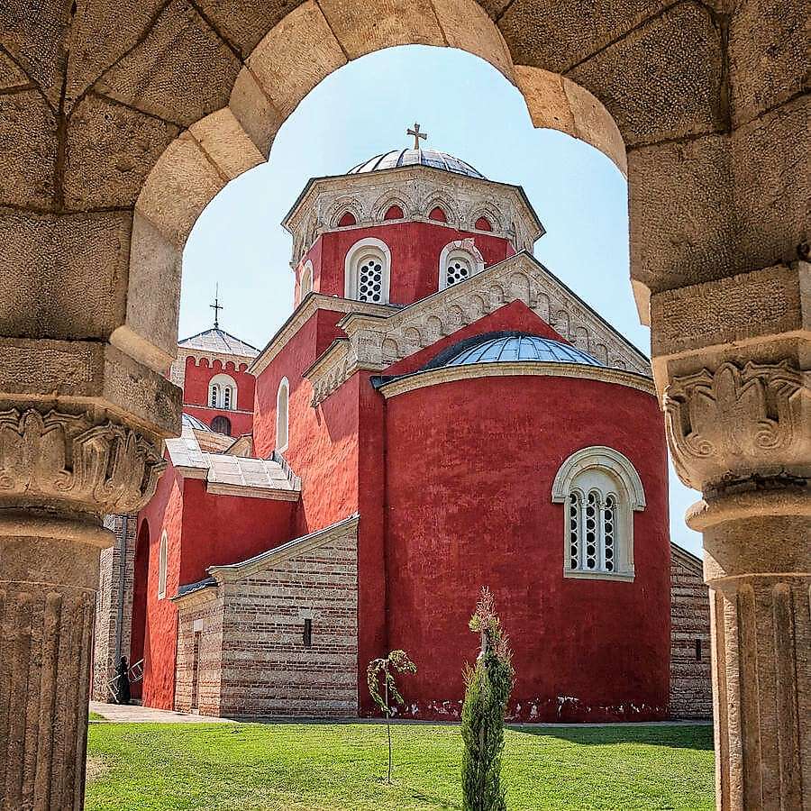 Klasztor Zica w Serbii puzzle online