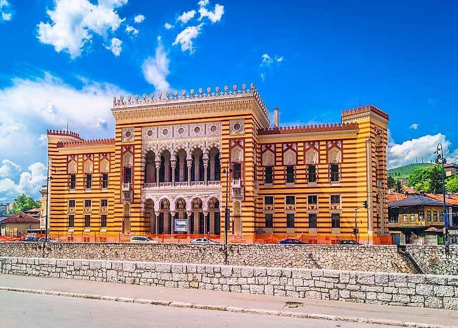 Sarajevo City Hall w Bośni-Hercegowinie puzzle online