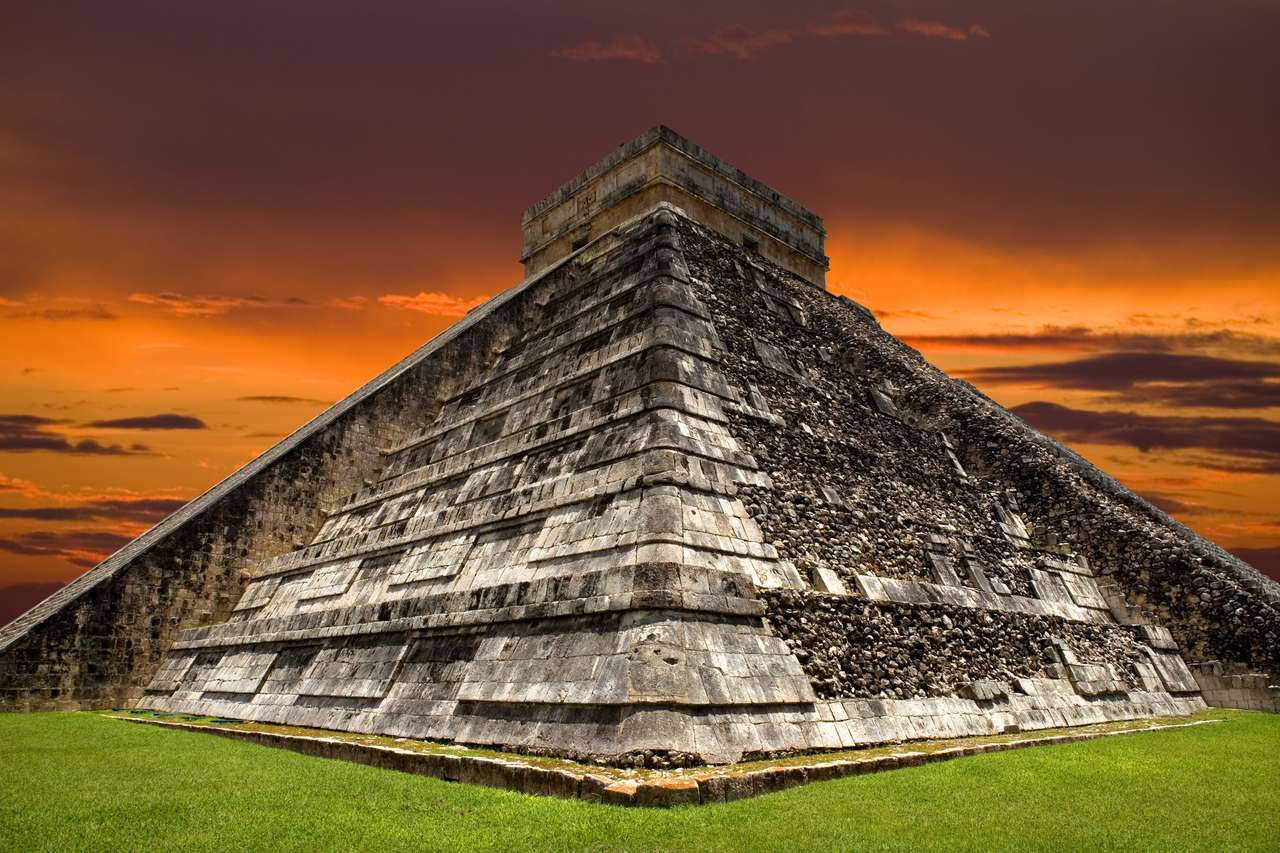 Pirámide maya rompecabezas