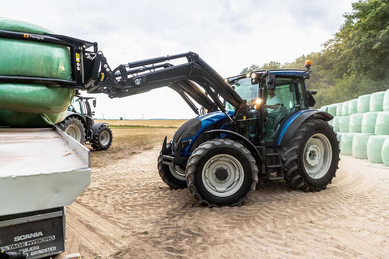 Valtra A Series puzzle online