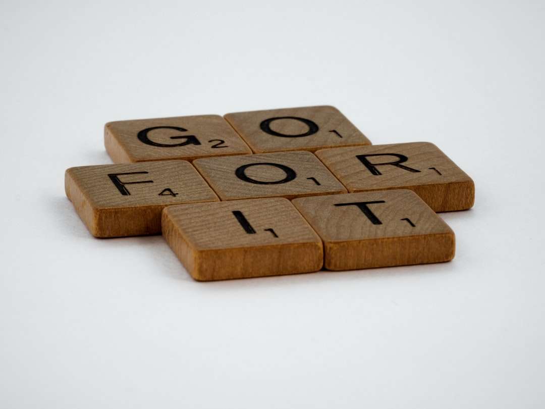 Brązowy drewniany Kocham cię puzzle online