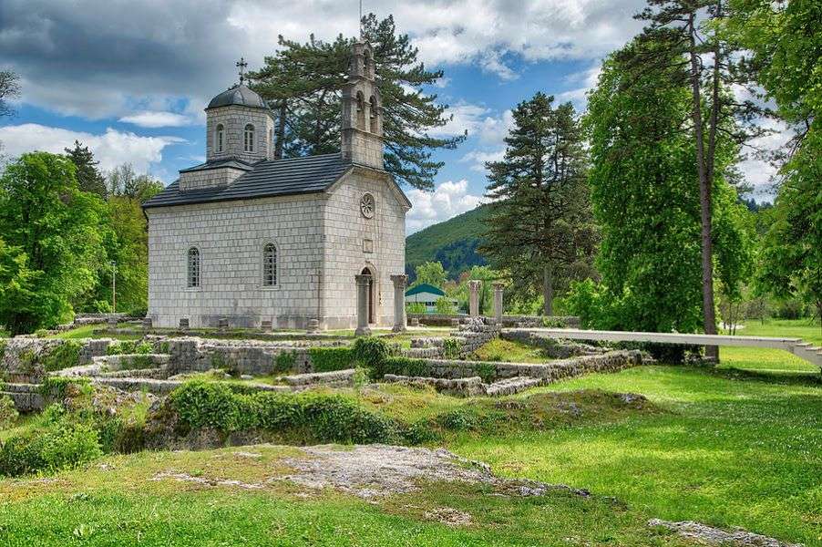 Klasztor prawosławny Cetinje w Czarnogórze puzzle online