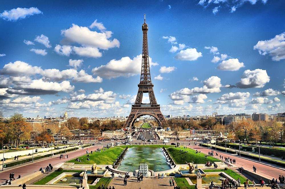 Wieża Eiffla w Francji puzzle online