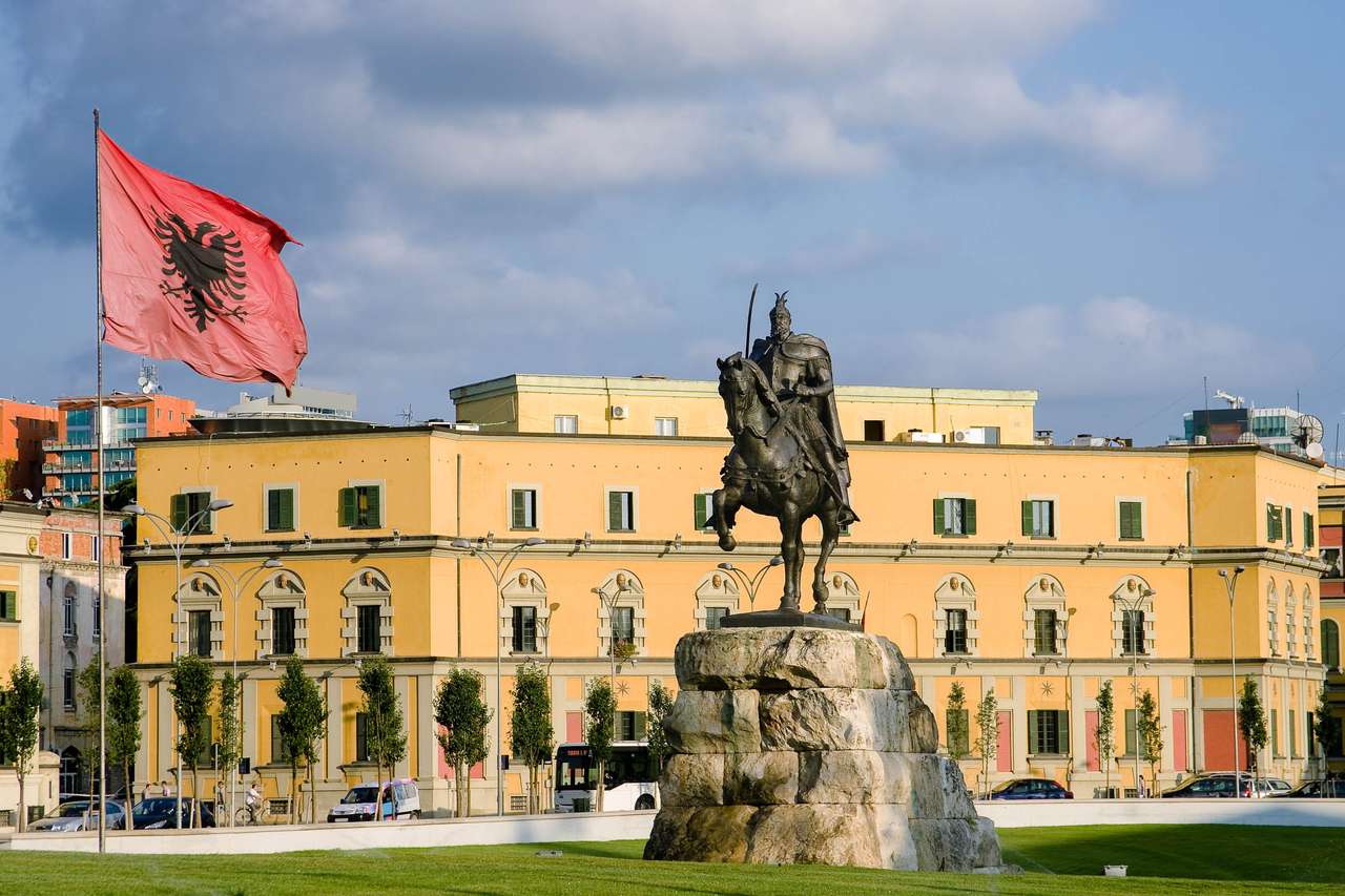 Tirana hoofd van Albanië legpuzzel