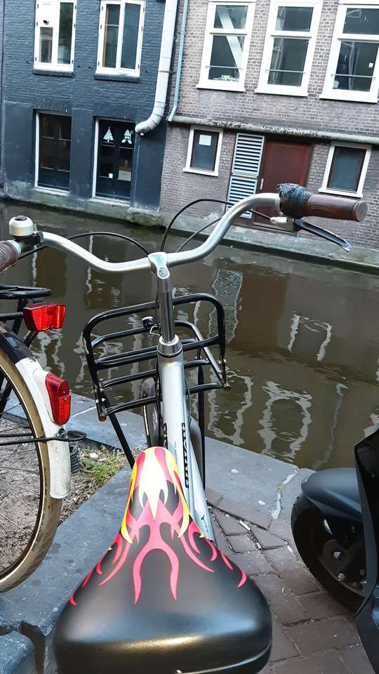 Rower w Amsterdamie puzzle online