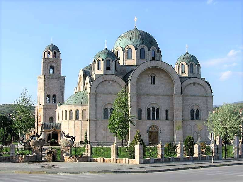Kościół Troica Radovis Sankt w północnej Macedonii puzzle online