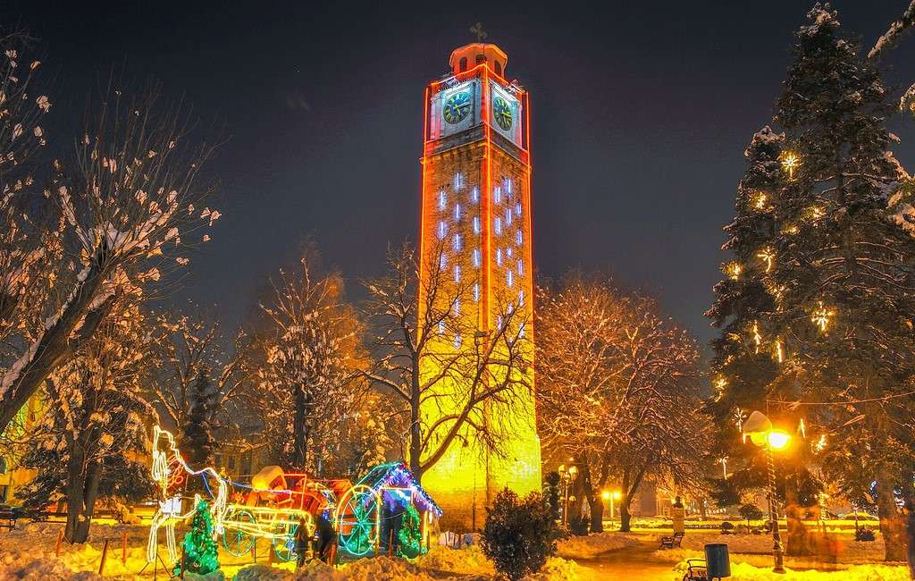 Bitola Clock Tower w północnej Macedonii puzzle online