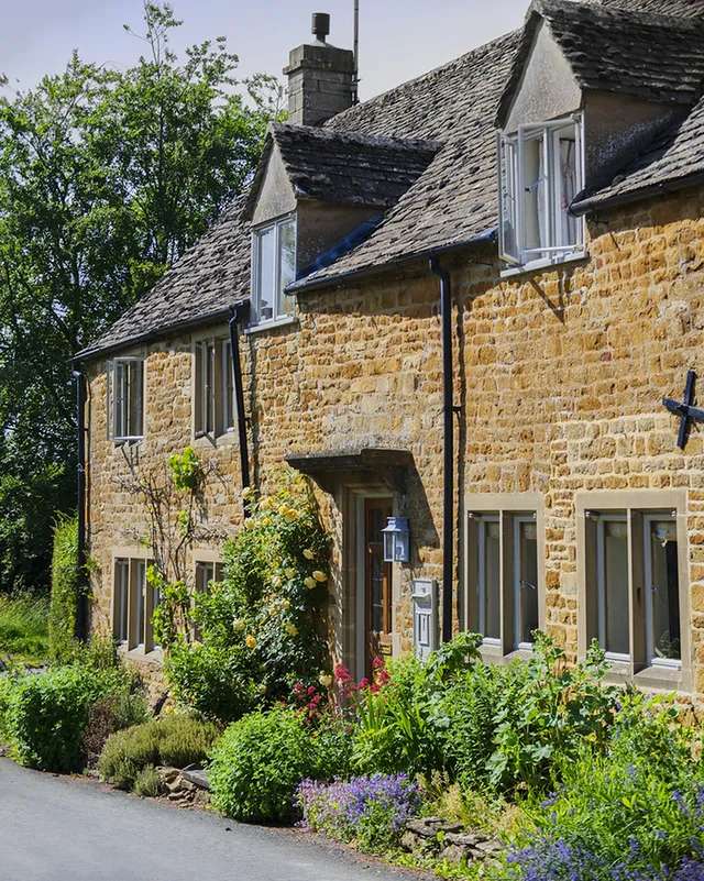 Dom wiejski w Anglii puzzle online