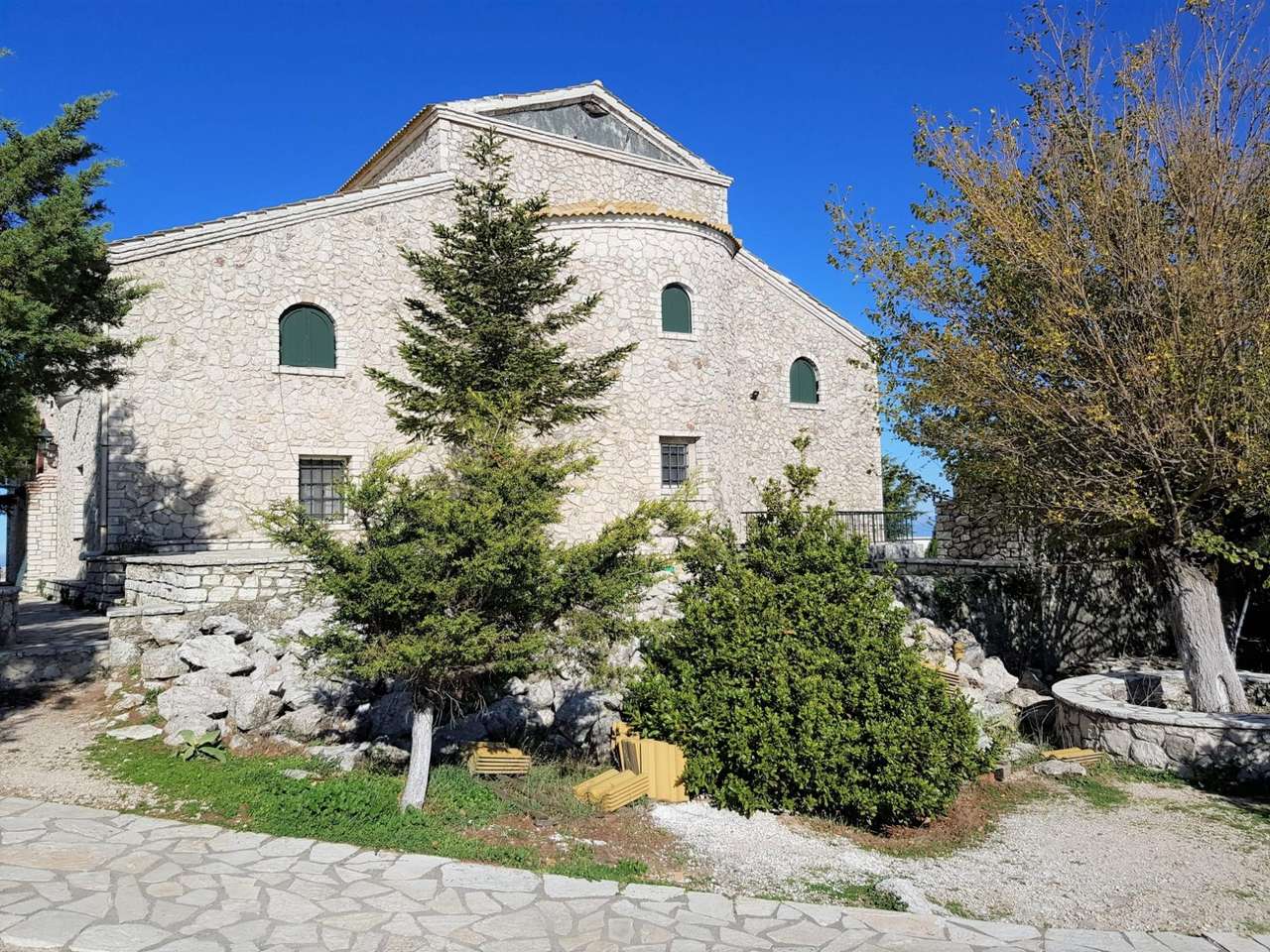 Klasztor na górze Pantokrator na Korfu puzzle online