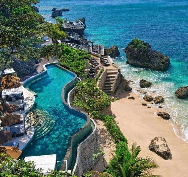 Wybrzeże wyspy Bali puzzle online
