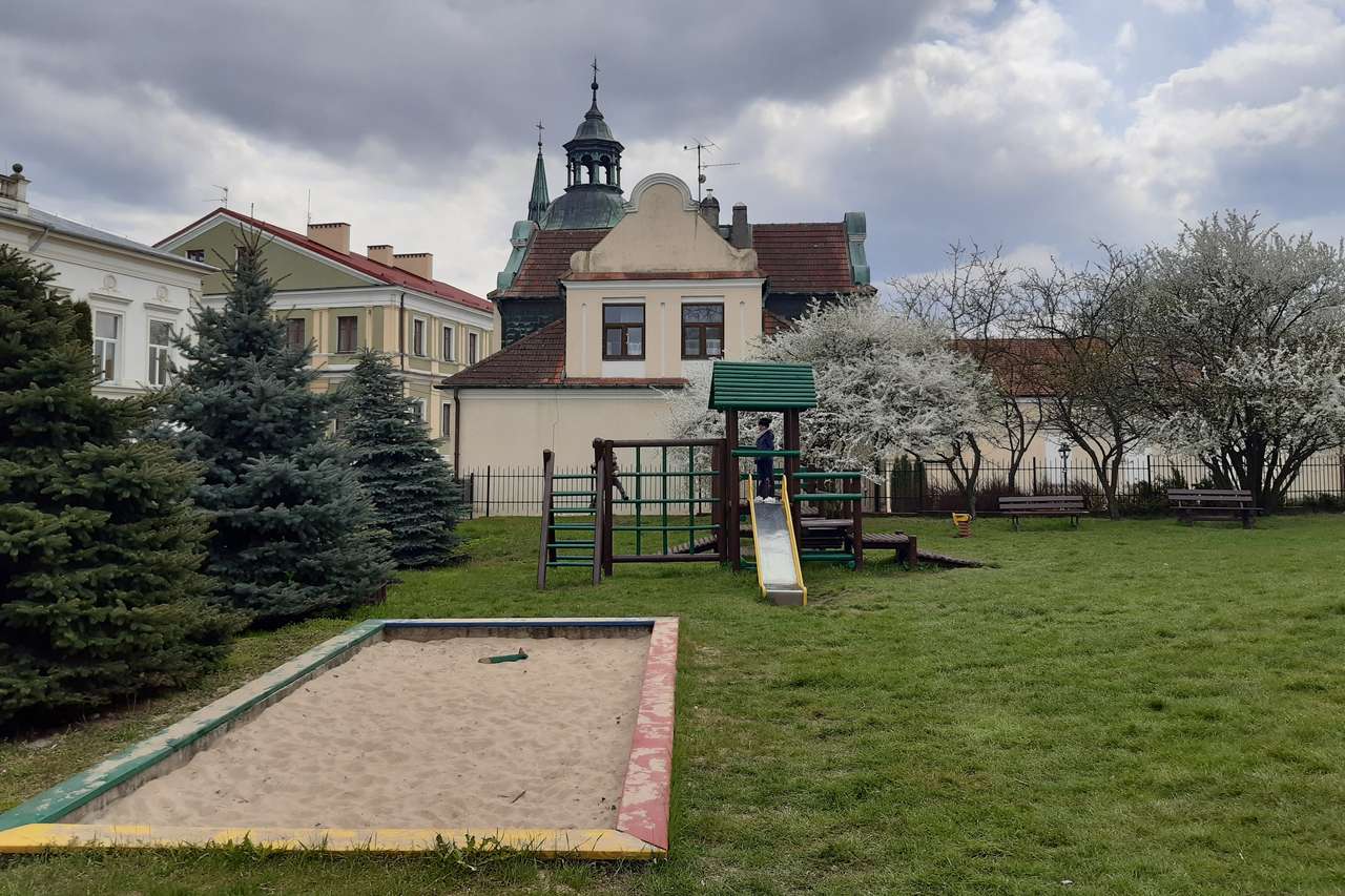 plac zabaw w Sandomierzu puzzle online