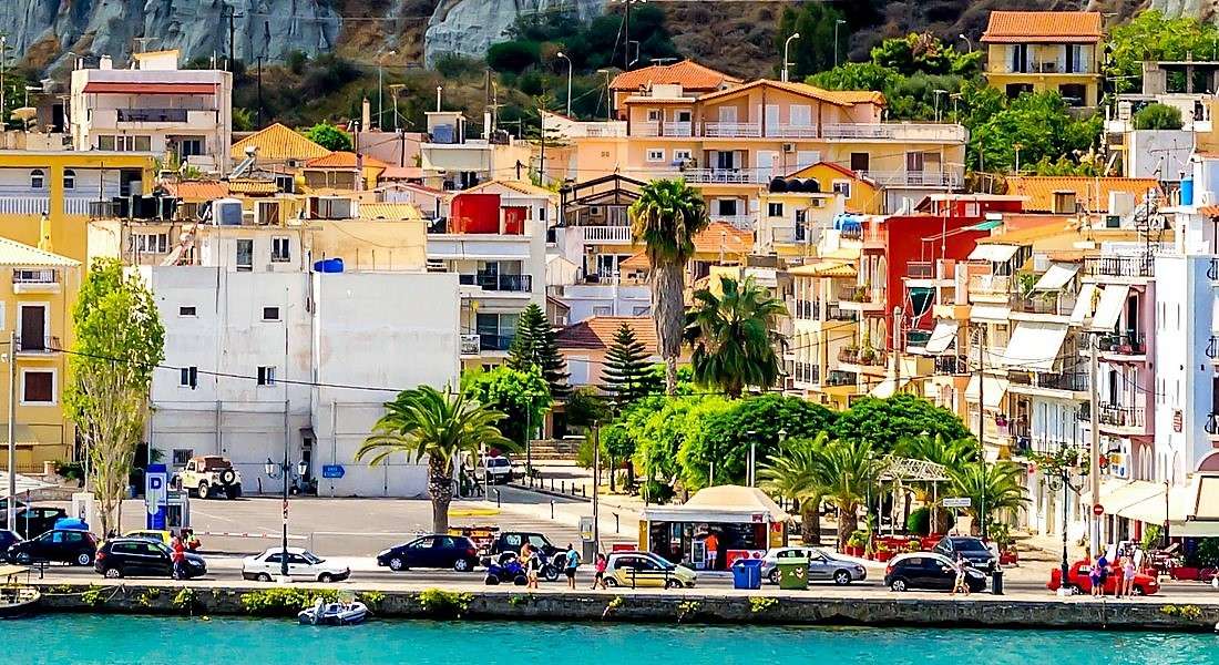 Nadmorskie miasto na Wyspie Zakynthos IIION puzzle online