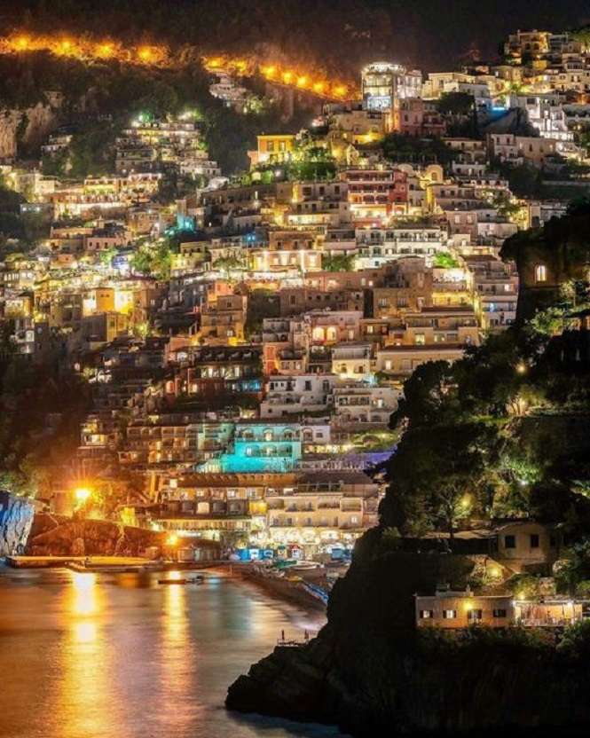 Amalfi nocą. puzzle online