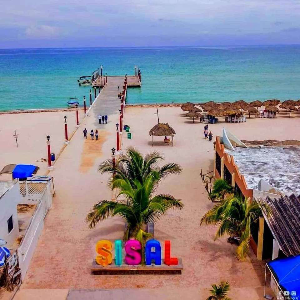 Plaża hotelu nad morzem puzzle online