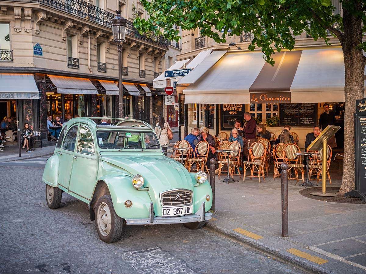 Auto w Paryżu puzzle online
