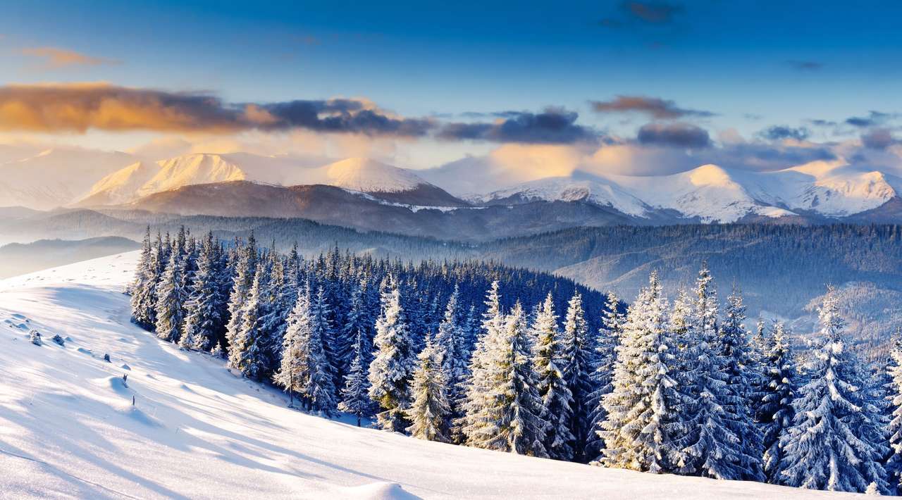Górski krajobraz zimą puzzle online