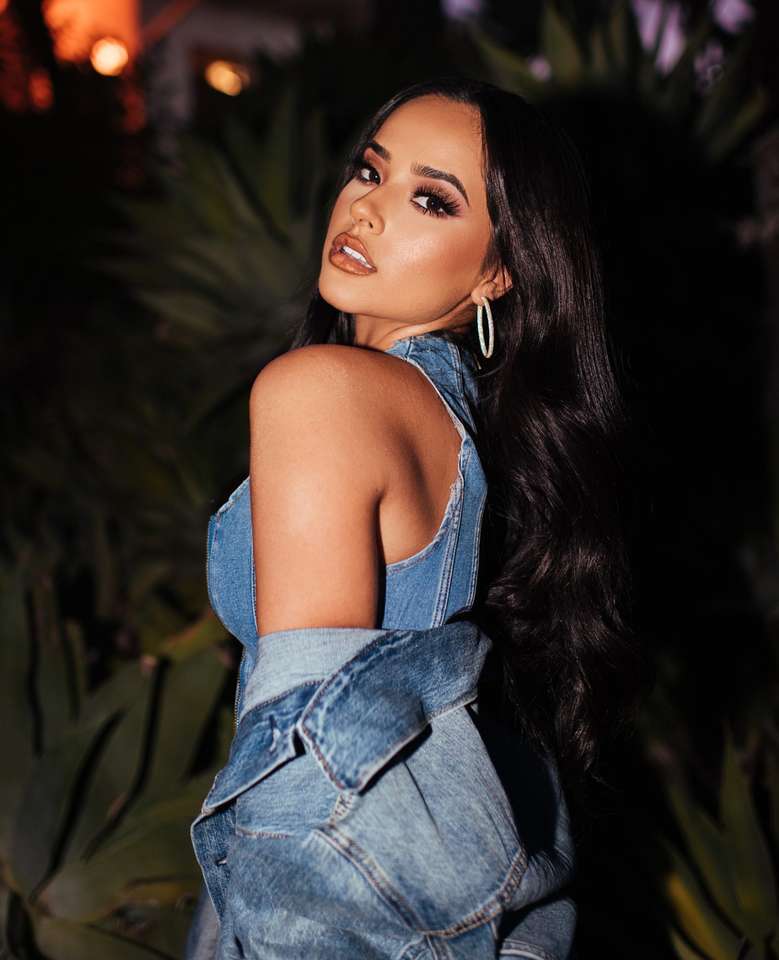 Becky G Singer. puzzle online