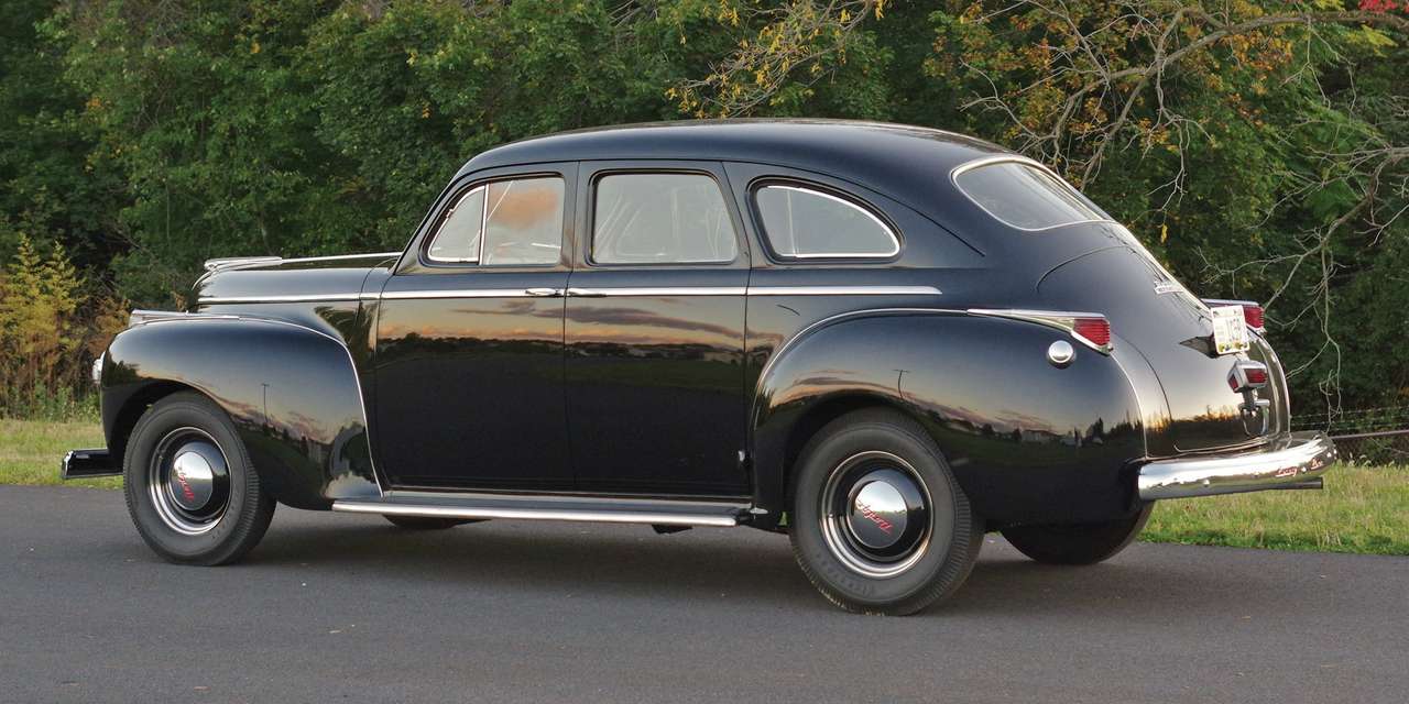 1941 Dodge Luksusowy Liner Sedan puzzle online