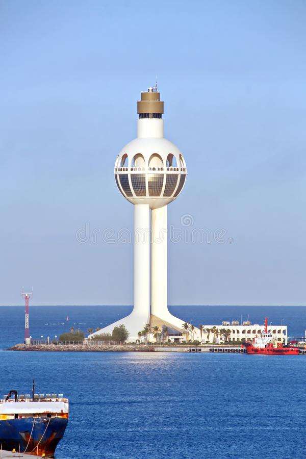 Latarnia morska jako symbol portu w Dżuddzie puzzle online