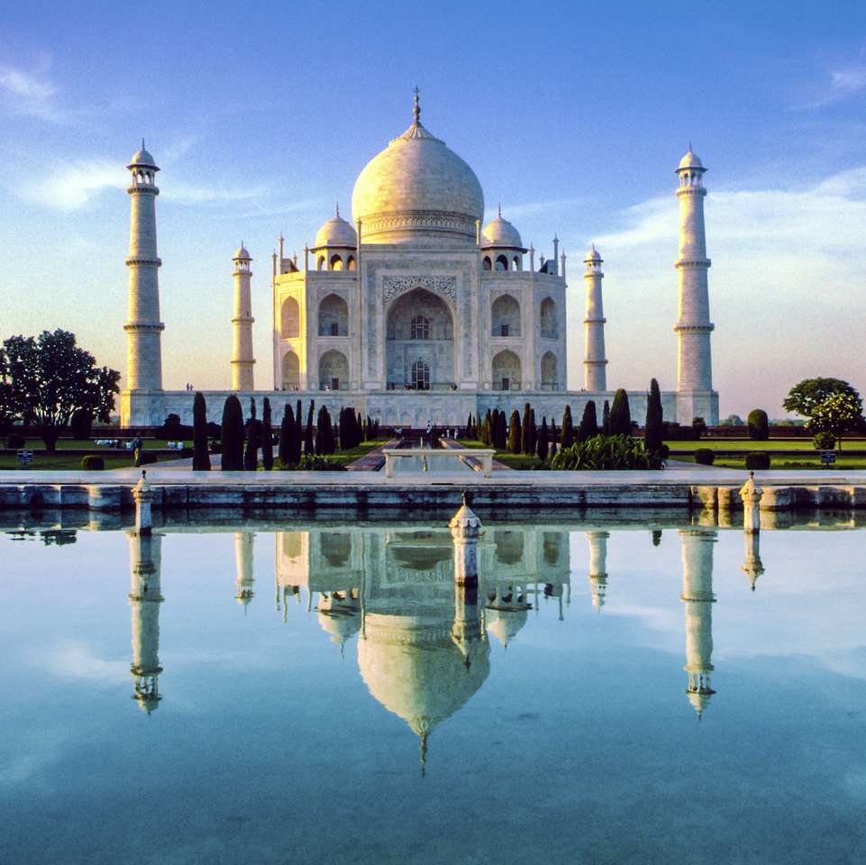 Taj Mahal w Agrze puzzle online