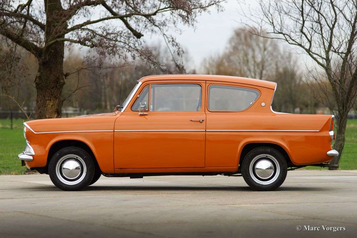 1965 Anglia Ford. puzzle online