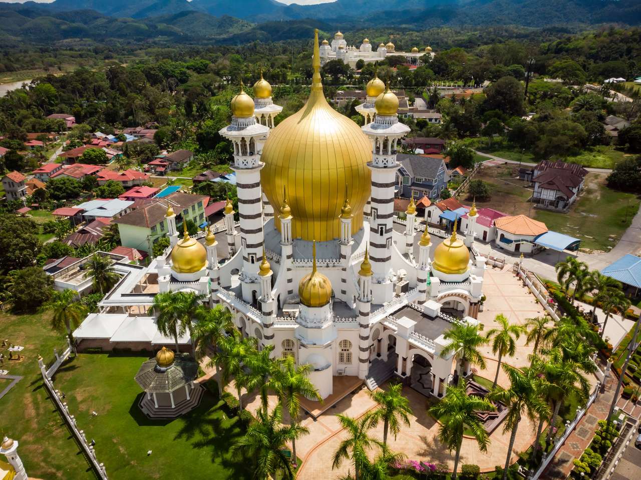 Widok z lotu ptaka Masjid Ubudiasz puzzle online