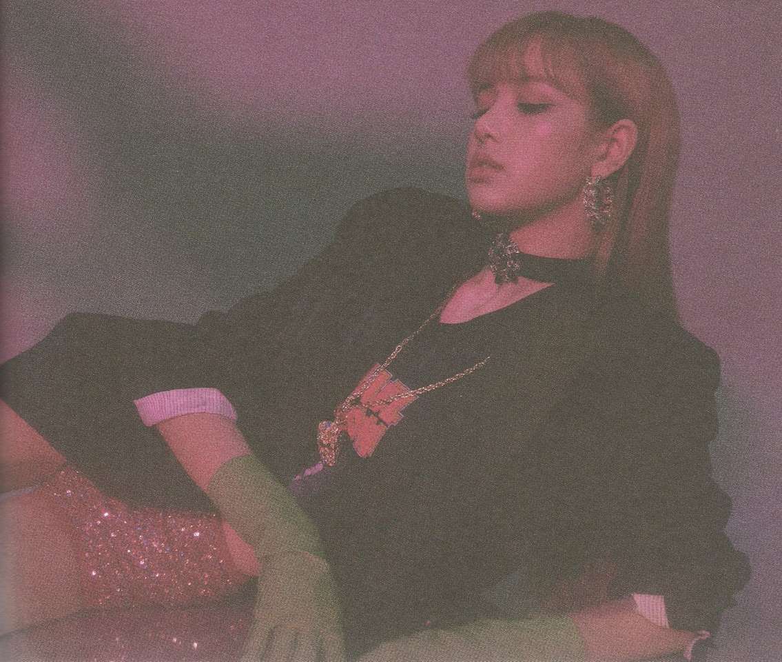 Lisa Blackpink. puzzle online