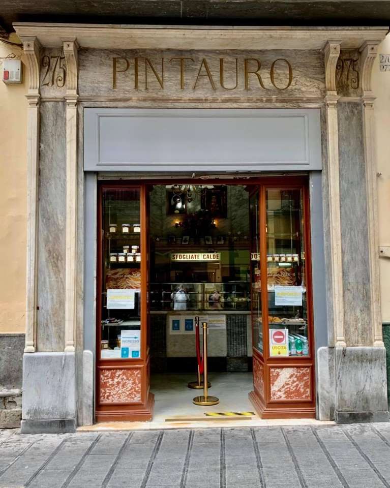 Pintouro-Pasticceria Neapol Włochy puzzle online