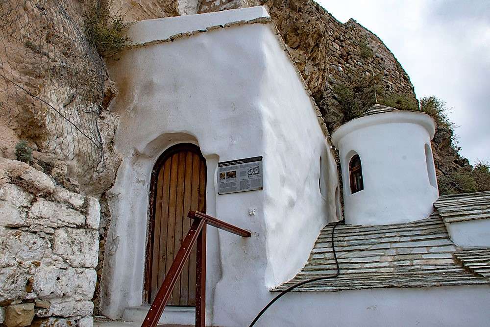 Skyros Greek Island Klasztor St. Georg puzzle online
