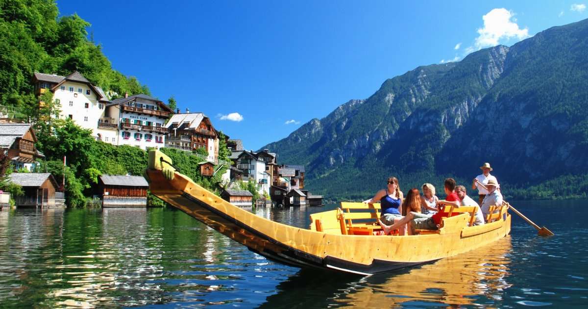 Jezioro Hallstättersee w Alpach Salzburskich puzzle online