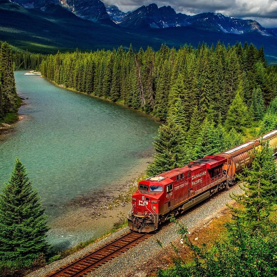Pociąg w górach, Kanada puzzle online