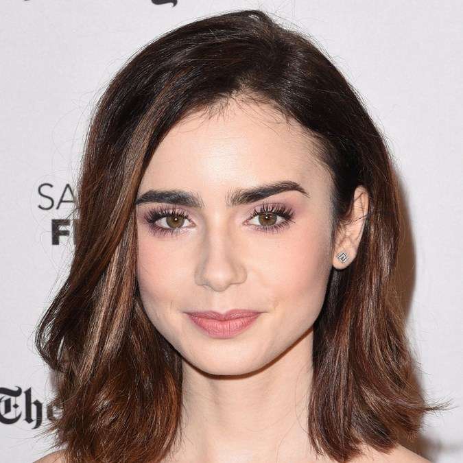 Lily Collins ................ puzzle online