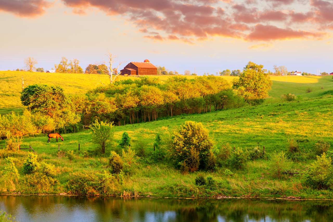Krajobraz gospodarstwa w Central Kentucky puzzle online