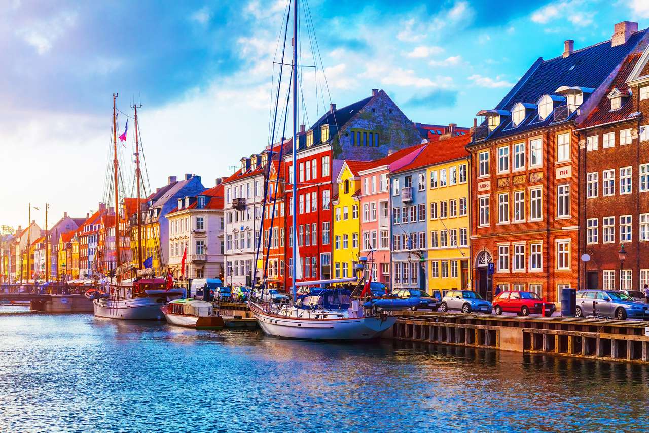 Molo Nyhavn na starym mieście Kopenhaga puzzle online